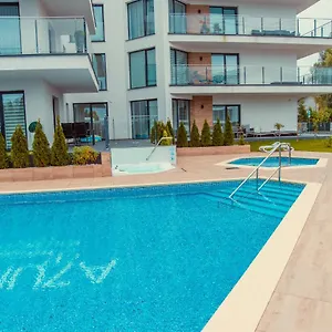https://azure-baltic-apartamenty-bm.kolobrzeghotels.com